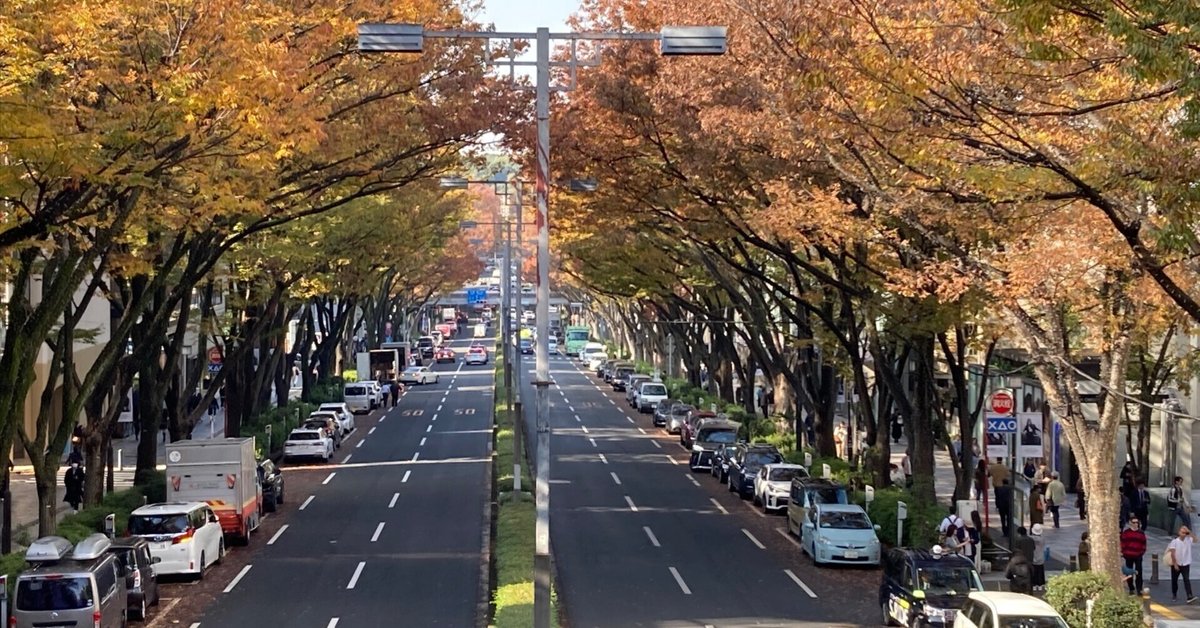 表参道ヒルズ近くの歩道橋の上からの写真・画像素材-Snapmart スナップマート
