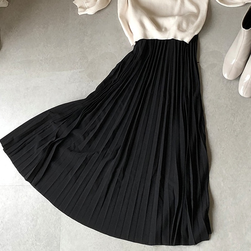 超簡単なスカートのたたみ方！シワ・折り目がつかない収納技を伝授！ワタシト