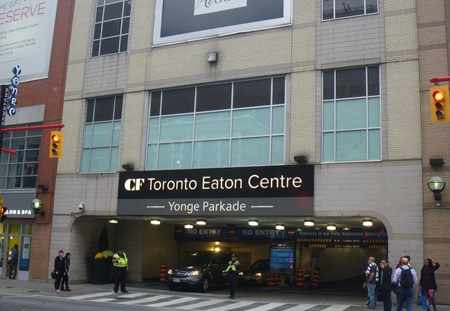イートンセンター - トロントのおすすめショッピング・お土産・買い物スポット現地を知り尽くしたガイドによる口コミ情報 トラベルコ