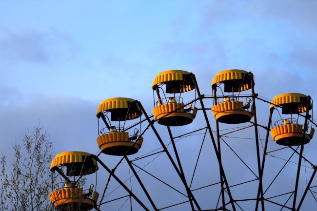 ウクライナのプリピャチ遊園地の観覧車の写真素材・画像素材 Image 150929271