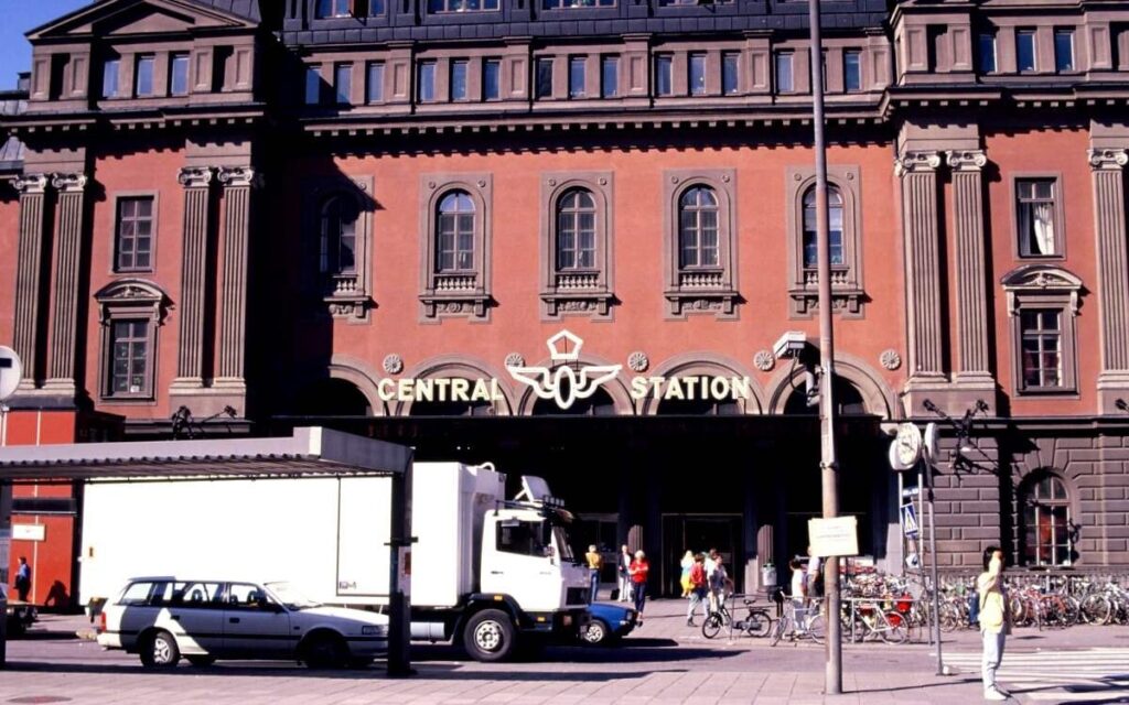 まるで宮殿のように美しい。ヨーロッパの荘厳な駅8選RETRIP リトリップ