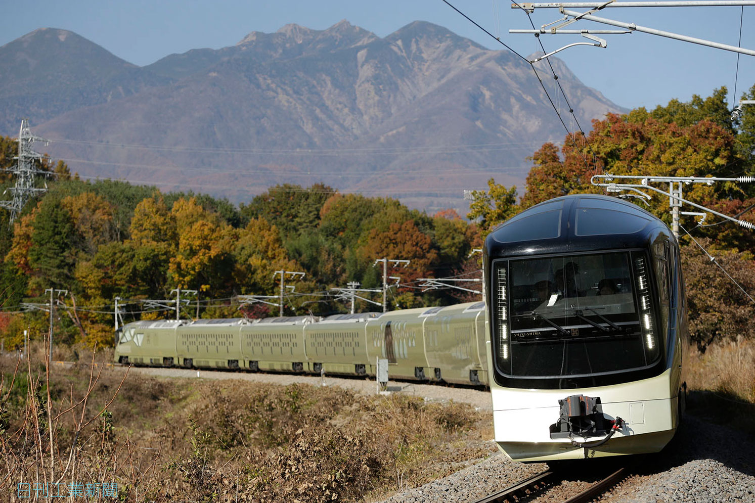 Amazon.co.jp: タカラトミー TAKARA TOMYプラレール クルーズトレインDXシリーズ TRAIN SUITE 四季島810130 シルバー : おもちゃ