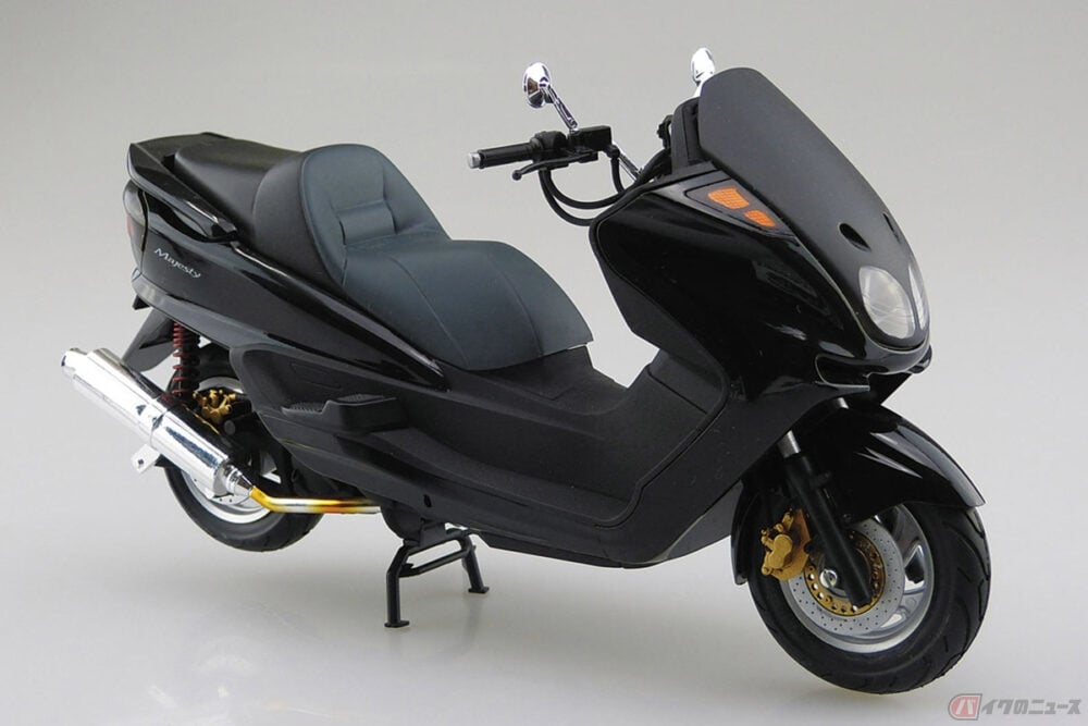 スカイウェイブ250車体 カスタム 乗り手に優しく、親切なビッグスクーター』 スズキ スカイウェイブ250 yukioka.08m