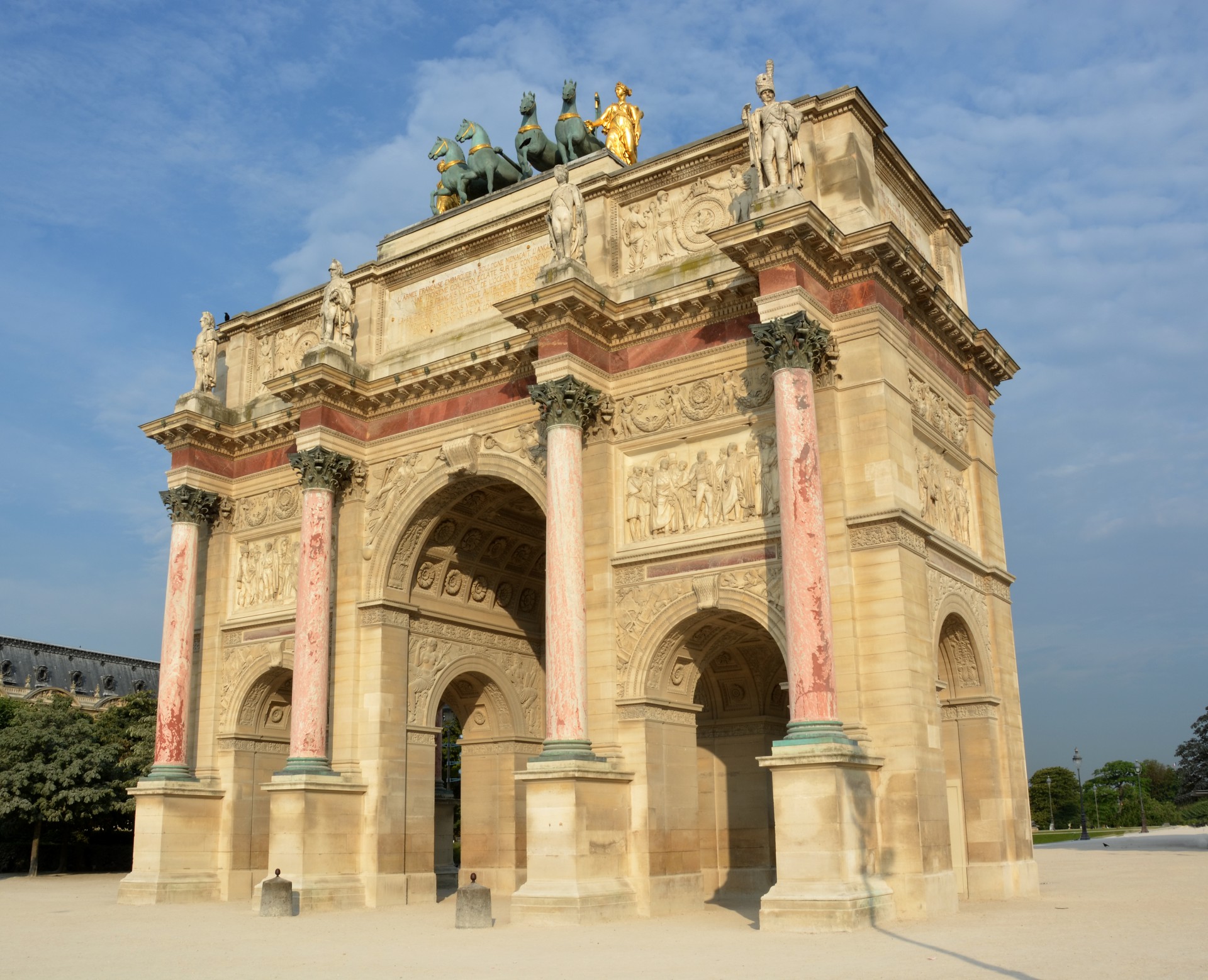 なぜパリの「凱旋門 エトワール凱旋門 」は世界遺産でないのか？世界遺産マニアがそのあたりの事情を解説世界遺産マニア