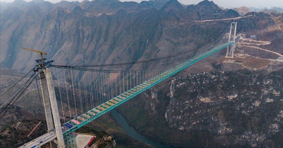 恋人達が願いをこめるセーチェーニ鎖橋ぱんだの写真旅行記