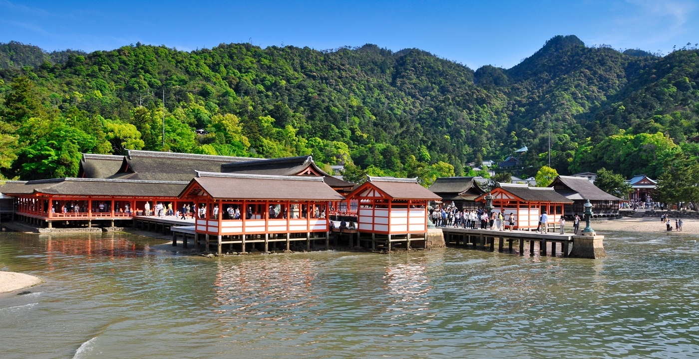 厳島神社・広島 ～世界遺産に選ばれた海に浮かぶ神社～: 一度は行っておきたい全国の神社神社ナビ