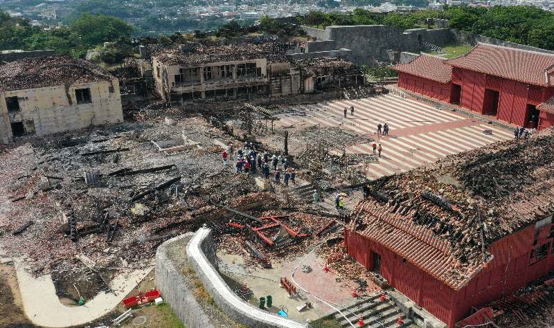 首里城正殿の外観、復元が完了 10月末にも全貌お目見え写真多数・動画あり沖縄タイムス＋プラス