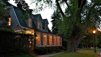 ニューヨーク郊外の別荘地サウサンプトン、イーストハンプトン世界の豪邸