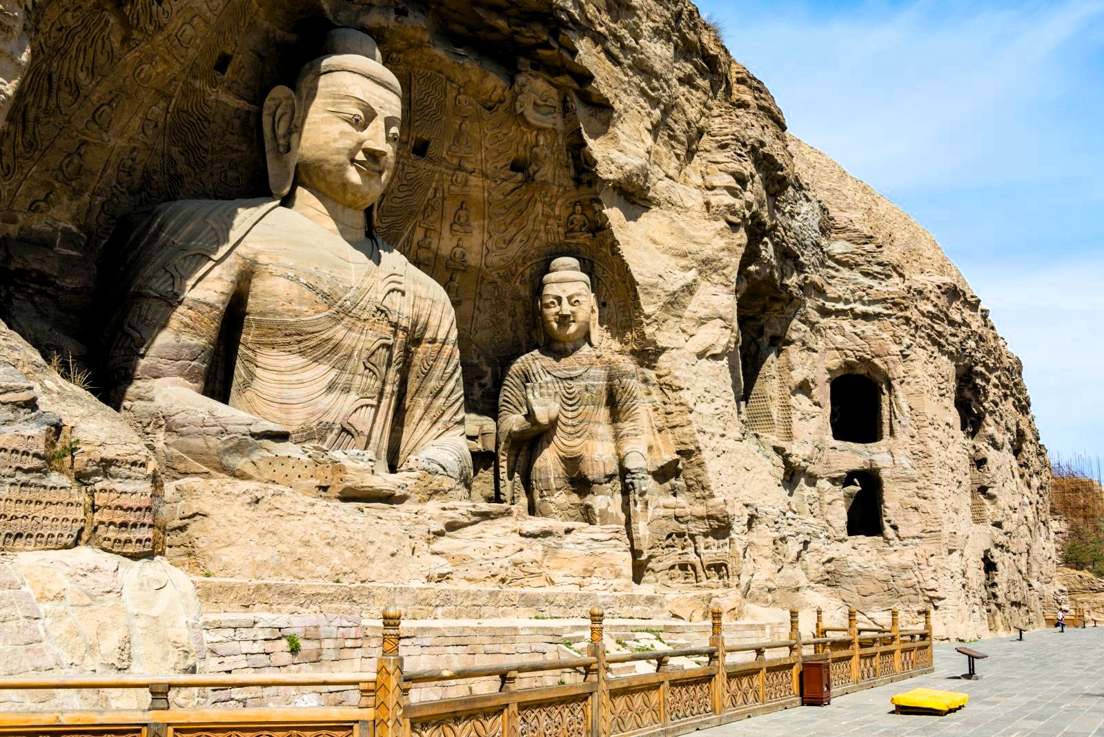 雲岡石窟」徹底ガイド旅の大事典