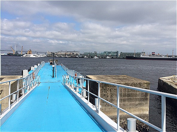 横浜港大さん橋国際客船ターミナル夜景を楽しもう