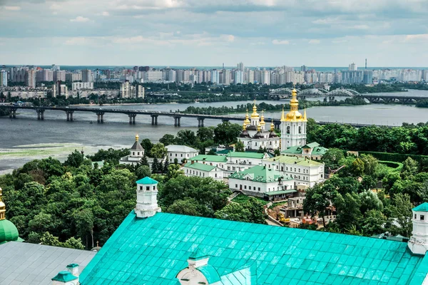 キーウの聖ソフィア大聖堂と関連する修道院群及びキーウ・ペチェールシク大修道院ウクライナ世界遺産オンラインガイド