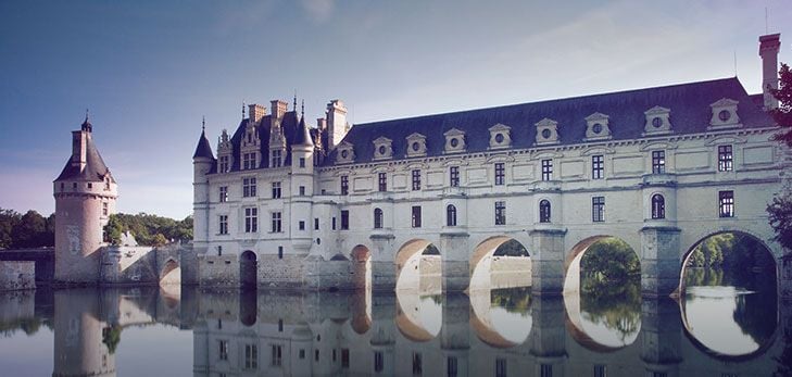 ロワール地方の古城巡り観光1日専用車付 日本語公認ガイドのプライベート観光案内、シュノンソーとシャンボール城入場、ランチ付、専用車付 オプショナルツアーの予約はJTB
