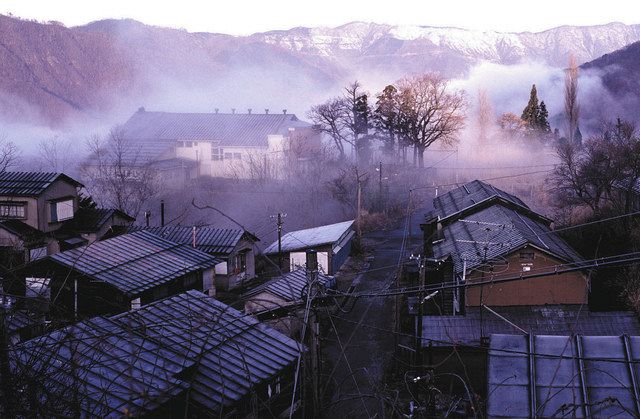 岐阜県飛騨市神岡町 神岡鉱山 栃洞坑 魚眼石に覆われた水晶 の展示中Museum of Matsu_Crystal - ミューゼオ -Muuseo