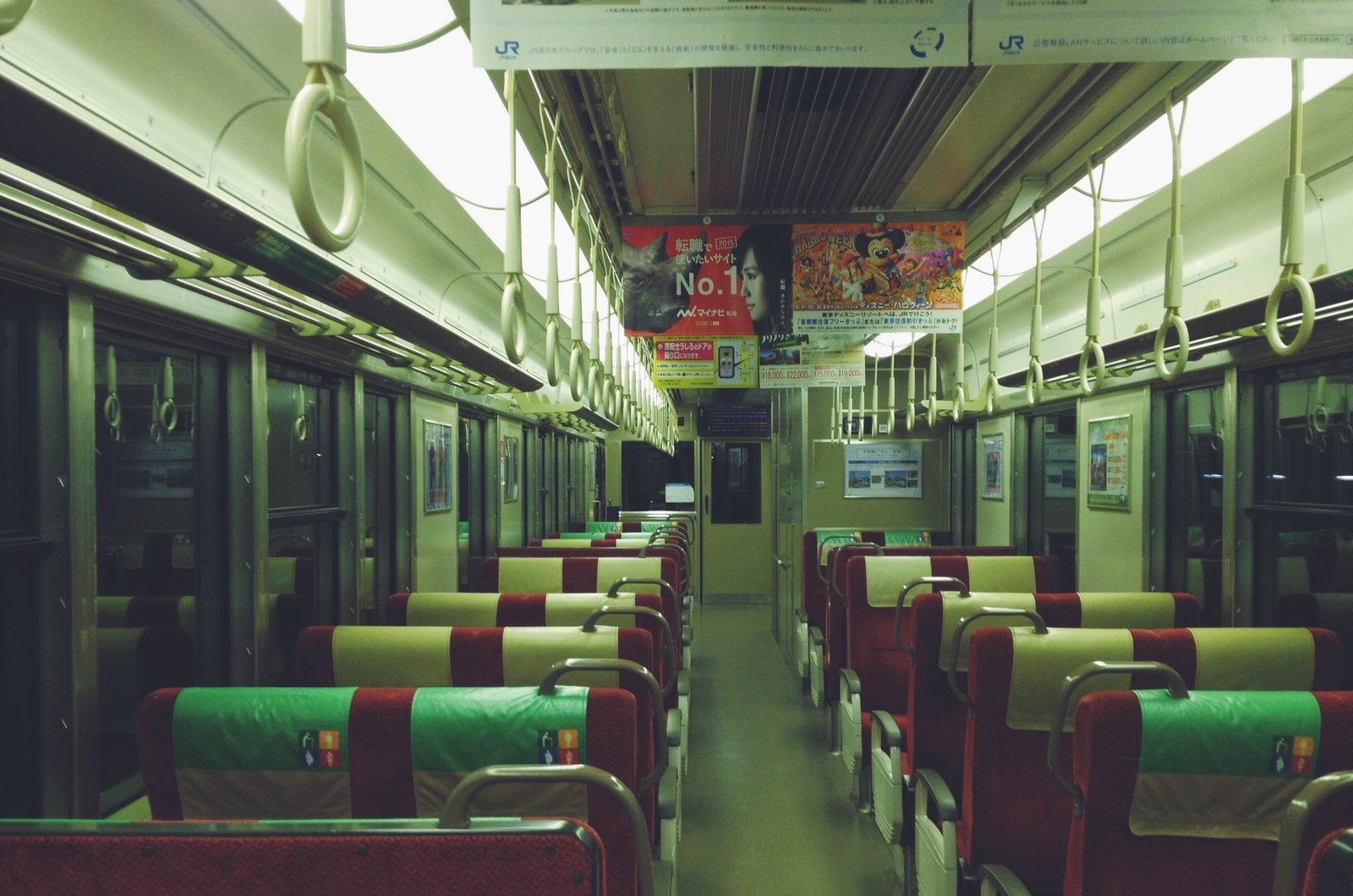 レトロな電車内 写真素材4008234- フォトライブラリ