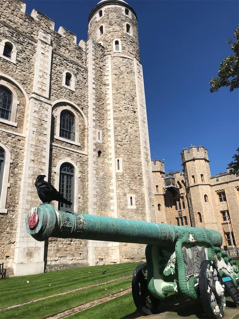 ロンドン塔 - イギリス 世界遺産の旅 HIS