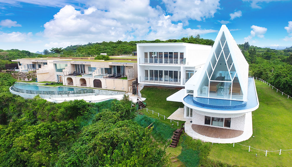 珊瑚の教会沖縄ウェディング•リゾートウェディング@coral_chapel· Kunigami-son Kunigami-gun,Nagano