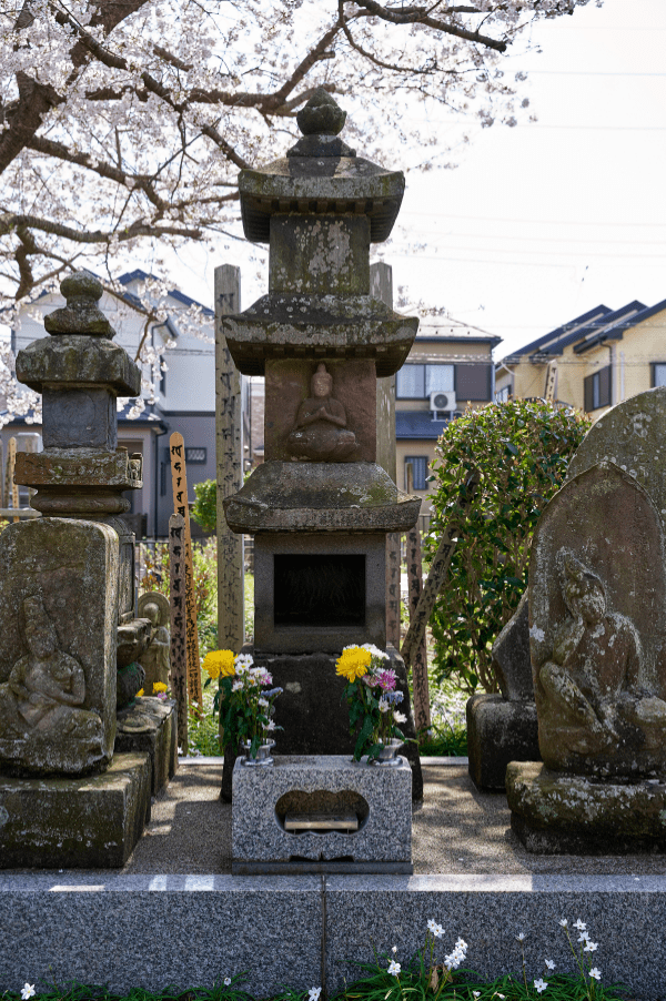 八千代市 朱塗りの山門「萱田の赤寺 あかでら 」熱いハートの住職が守る長福寺千葉県のローカルメディア「チイコミ！by ちいき新聞」