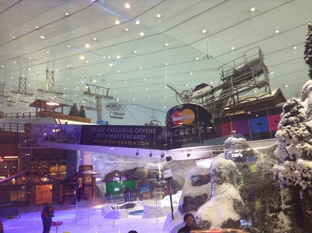 モール オブ ジ エミレーツ エミレーツ モール地元住民のための大型施設 観光客が行く価値は？ ドバイ旅行記 14 - 書く書く しかじか