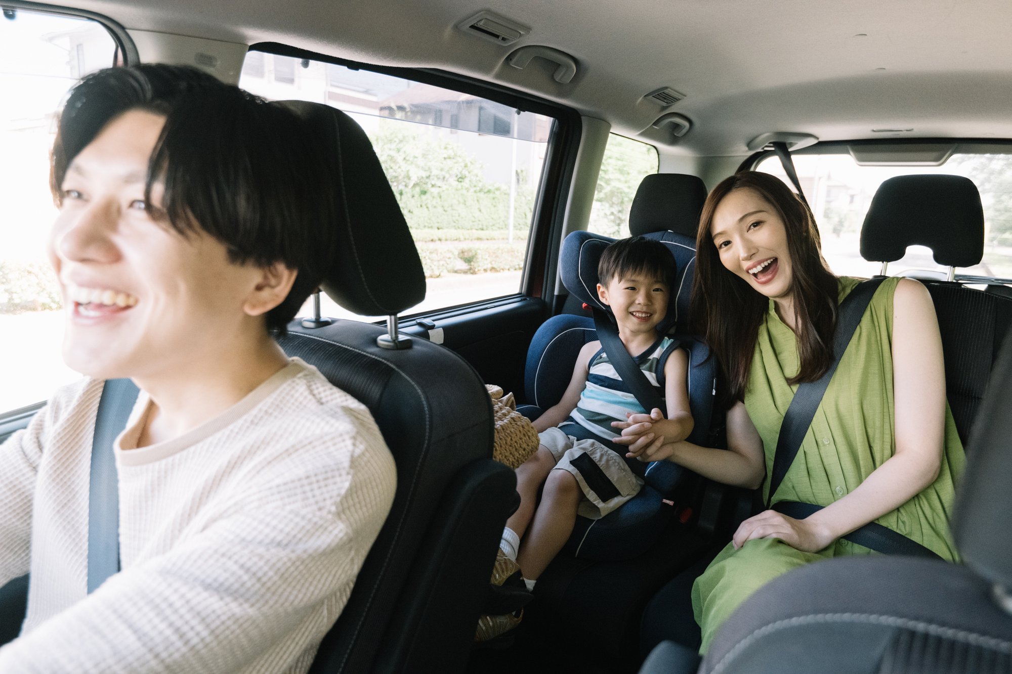 家族向け 渋滞中でも楽しい！車内で盛り上がる遊び10選 - 鳥まみれ