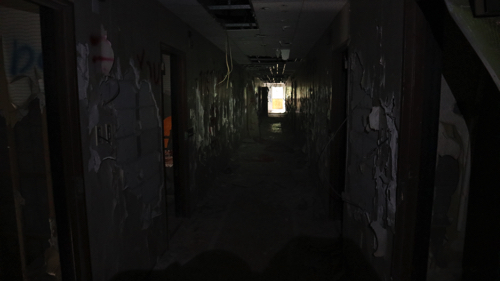 再投稿・ 油井グランドホテル 活魚千葉県東金市油井258付近 ・ ・こちら千葉県最恐と名高い有名な廃墟です。再投稿ですが、昔の投稿は写真撮影などがかなり下手くそだったので 笑 近く通りかかった時軽く行って撮り直してきました。有名すぎて自分以外に3グループも来