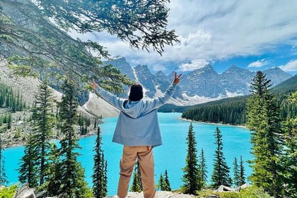 バンフトップツアーズバンフ現地発の日本語ガイドツアー – 1名様からツアーを催行！カナディアンロッキーをご案内し25年、現地ツアー ならお任せください。体験したことのない少人数で巡るユニークな自然体験型ツア