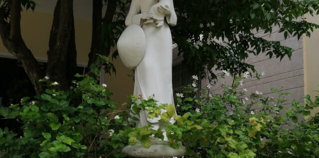 サイゴン大教会はホーチミン市を代表するネオゴシック様式の歴史的建造物 – ベトナムウォッチャ