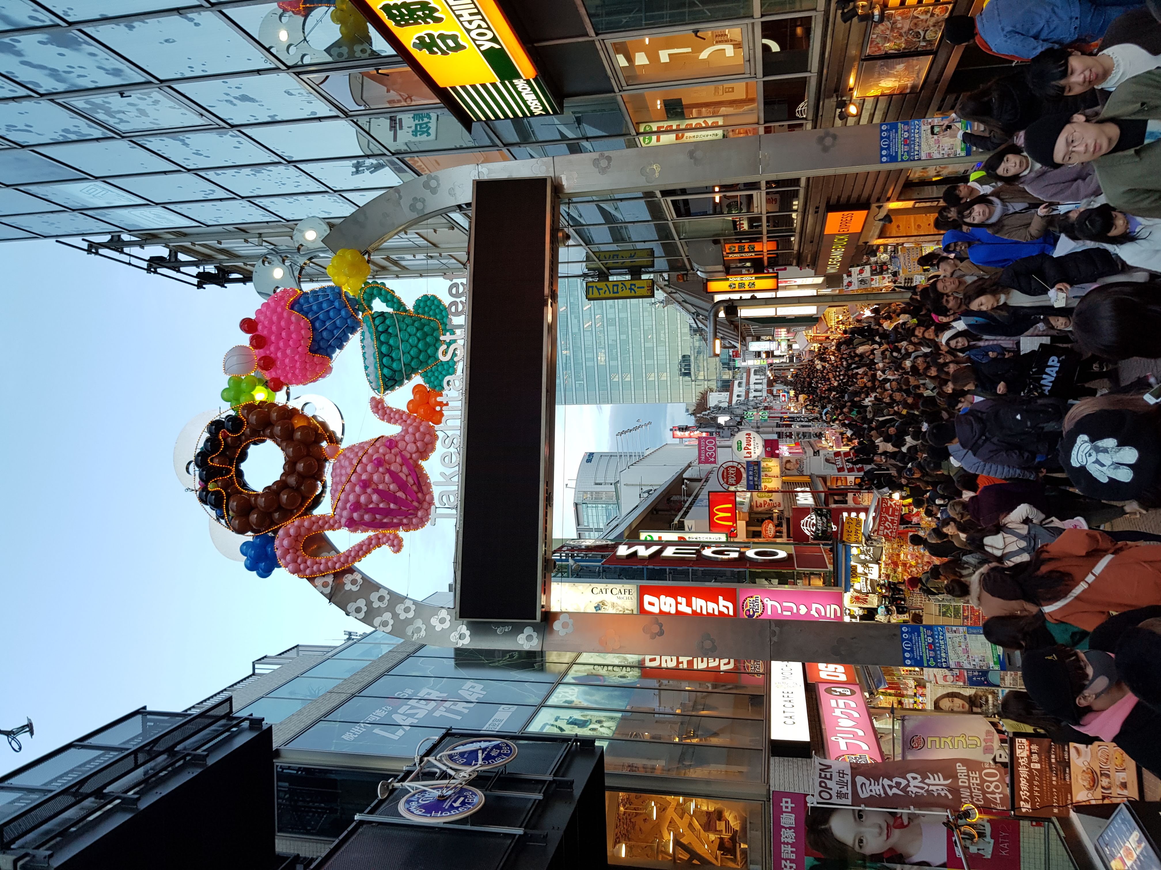 原宿駅から竹下通りへの行き方。動画案内もあります。東京駅及び首都圏主要駅からのおすすめスポットへのアクセス方法