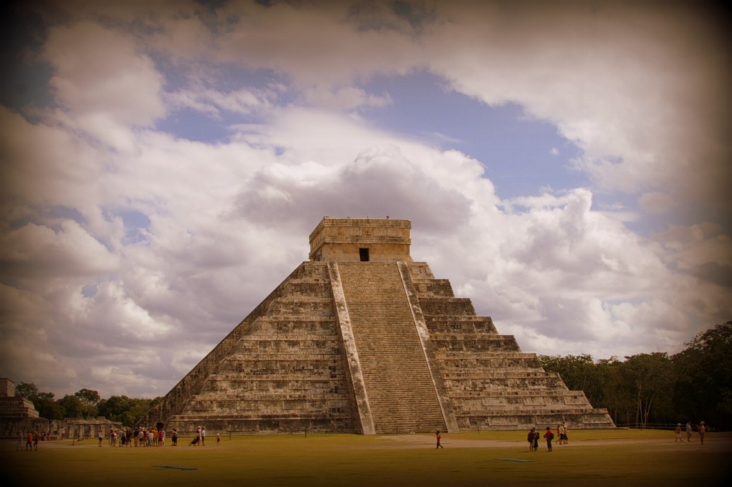 チチェンイッツァ遺跡 - CRS JAPAN