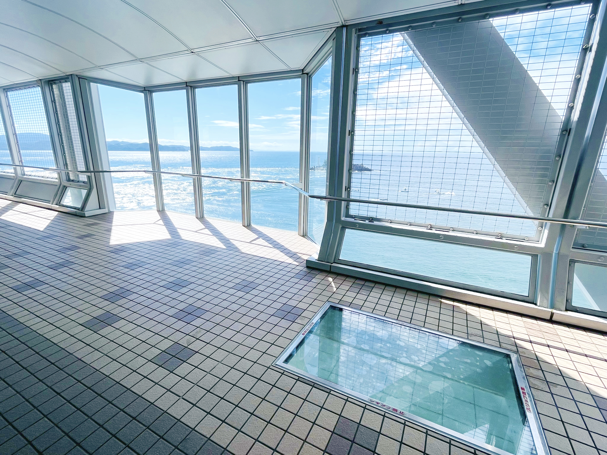 50代夫婦の四国旅 ⑫徳島県 海上45mのスリル！大鳴門橋の遊歩道「渦の道」＆絶景スポット「エスカヒル・鳴門」 : happy-go-lucky-心地いい暮らしのコツ- Powered by ライブドアブログ