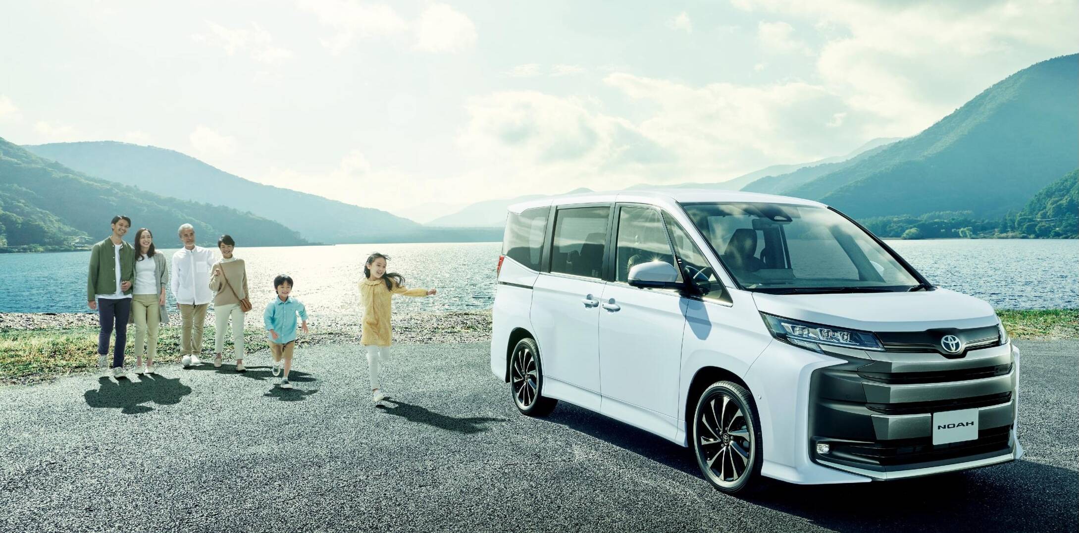 高齢者の乗り降りしやすい車を徹底比較！送迎・運転別おすすめ14車種車男爵