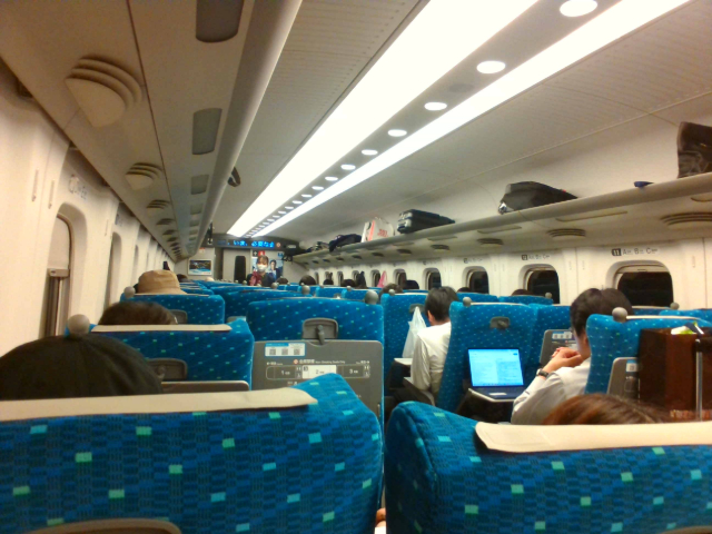 東海道新幹線半個室座席を2027年度中に導入グリーン車を上回る価格想定JR東海