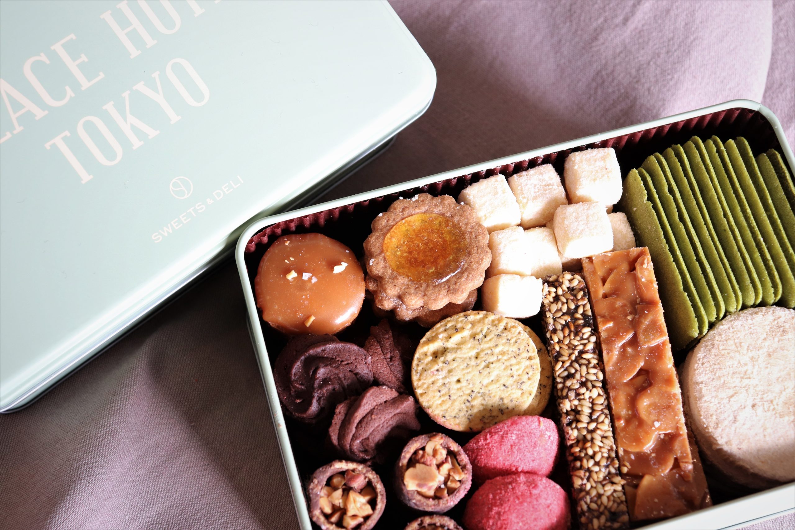 Amazon.co.jp: パレスホテル東京スイーツブティック サブレ4種セット クリスマス プレゼント ギフト お土産 お祝い : 食品・飲料・お酒