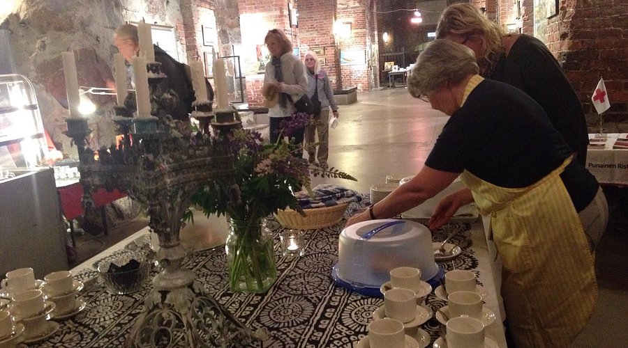 旅GO！とっておきフィンランド③ヘルシンキ大聖堂を望むカフェで・1291ＧＯ風呂