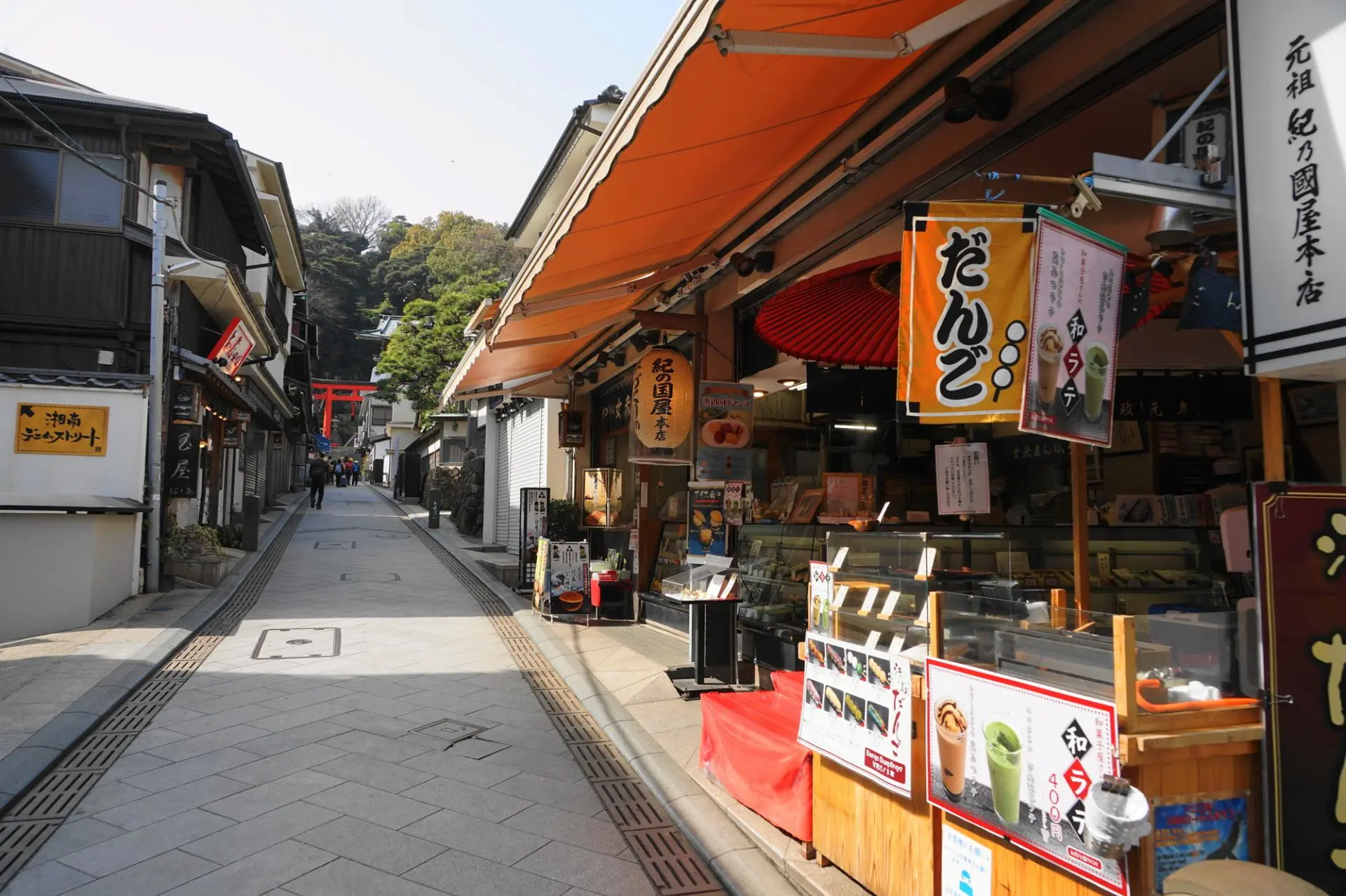 日本鎌倉江之島弁財天仲見世通商店街：江之島神社前必逛的美食參道老街@緹雅瑪美食旅遊趣
