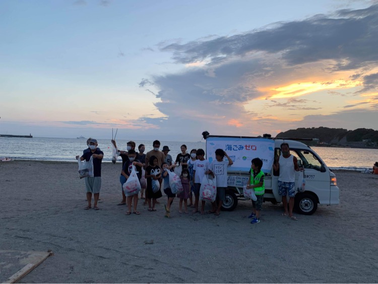湘南でのビーチ・クリーンは・ビームス 辻堂BEAMS