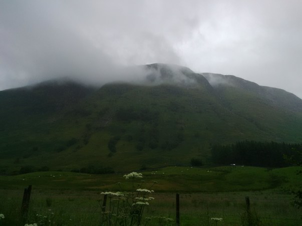英国最高峰３座登頂と湖水地方を訪ねて西遊旅行の添乗員同行ツア