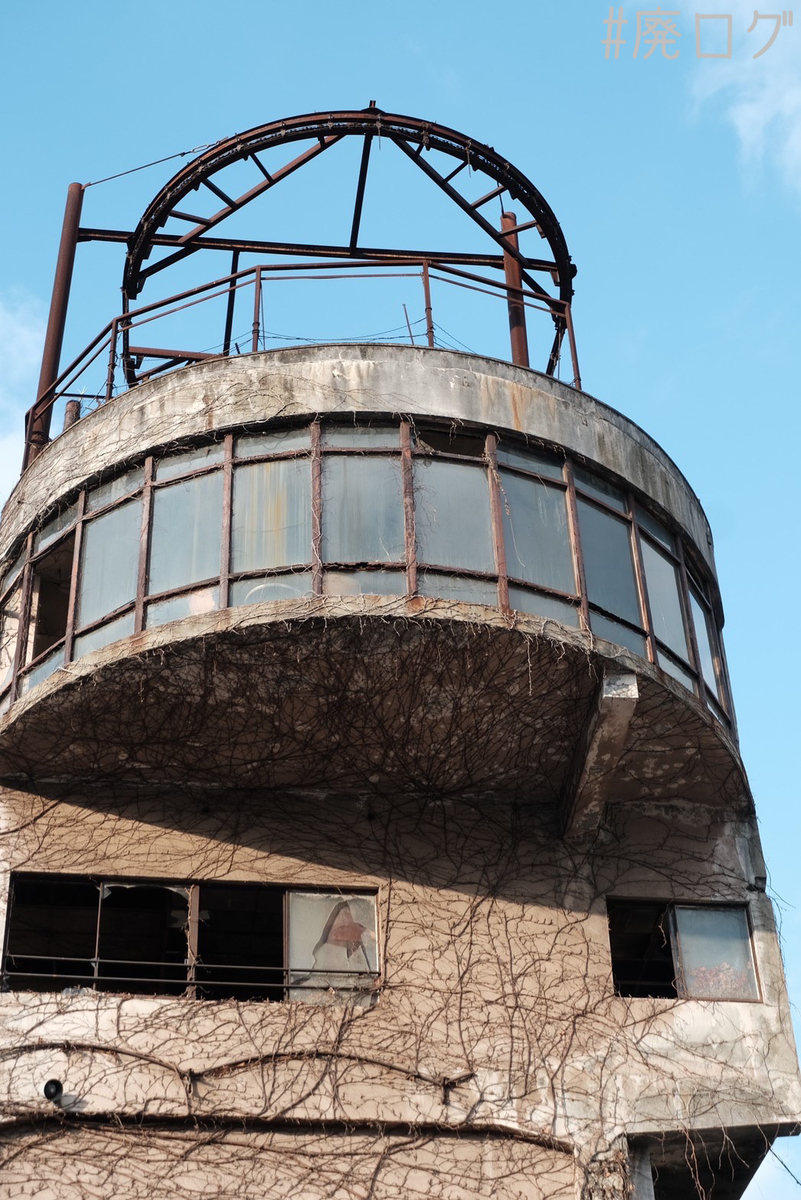 うずしお観光ビルはインパクト抜群の有名廃墟！不思議な外観を堪能いたみわけ.com