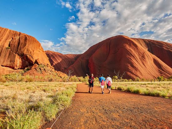 ウルル・カタジュタ国立公園 散策・絶景写真スポット・観光ガイドAustralia Here and Now
