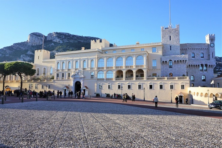 モナコヴィル地区地球の歩き方