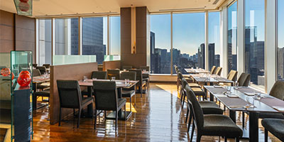 夜景が降るテラス」が圧倒的に洒落ている！今年最後の大型スポット『丸の内テラス』って？ 2 2東京カレンダー最新のグルメ、洗練されたライフスタイル情報