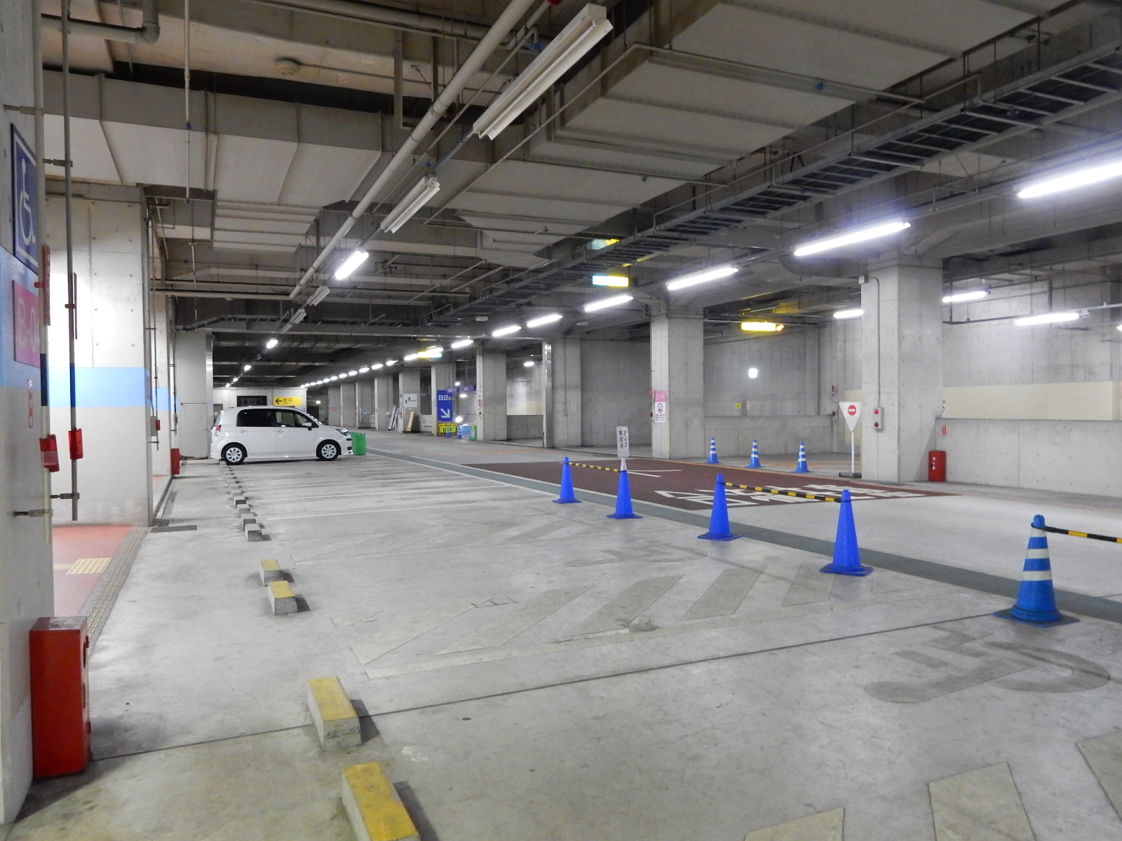 土日も安い！鎌倉大仏or長谷駅おすすめ格安駐車場 徒歩約10分圏内の穴場はココよ♡鶴岡八幡宮-御朱印