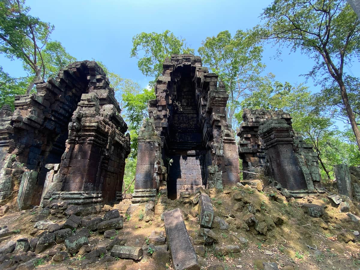 世界遺産コーケー遺跡群のプラサット・プラム遺跡』その他の観光地 カンボジア の旅行記・ブログ byカンボジア日本語ガイドブンキァンさん フォートラベル