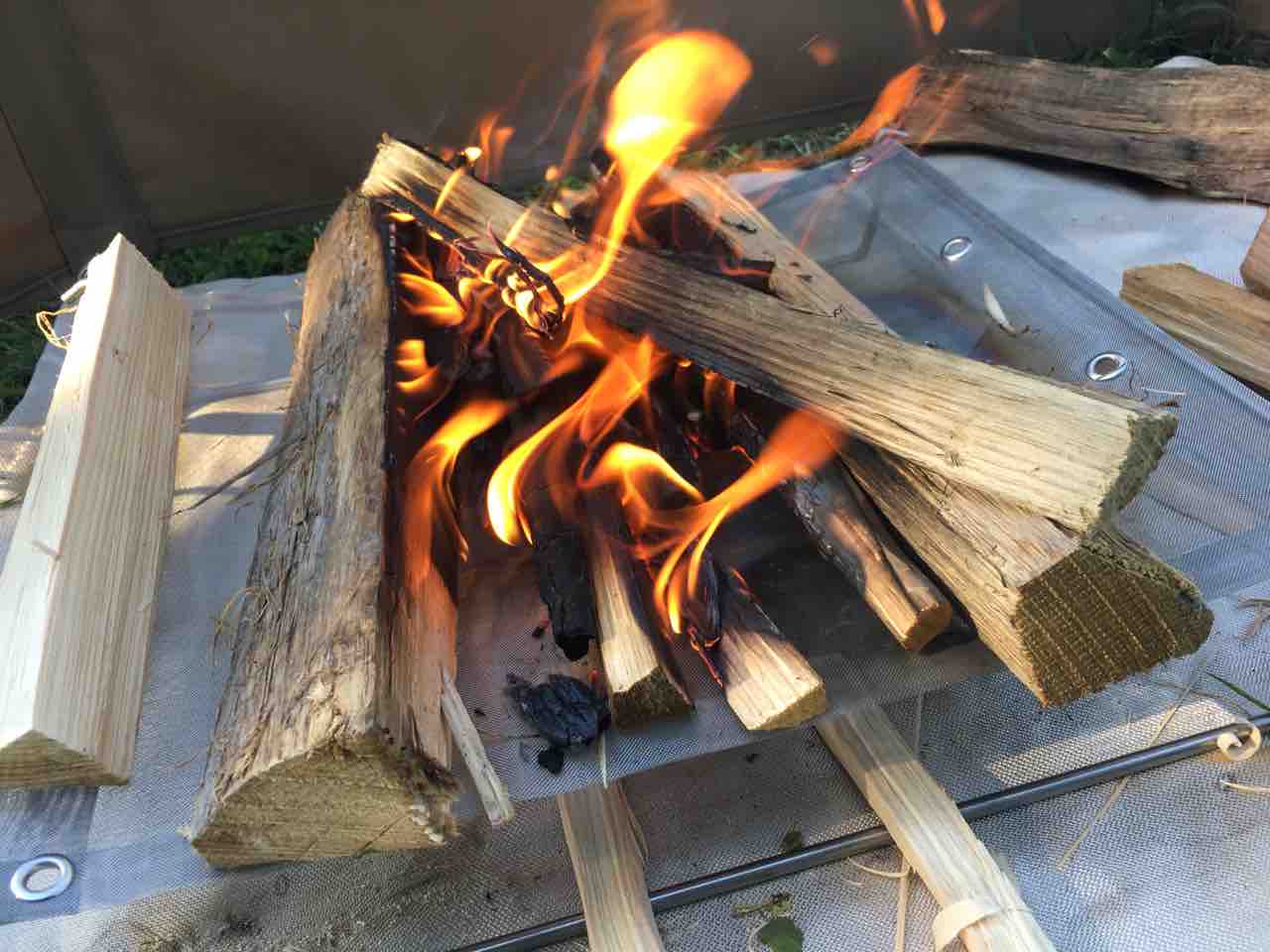 火消し袋 ソロキャンプ向けおすすめ8選。焚き火の灰処理に必須！ゼロイチキャンプソロキャンプと防災に役立つ情報をプロ解説