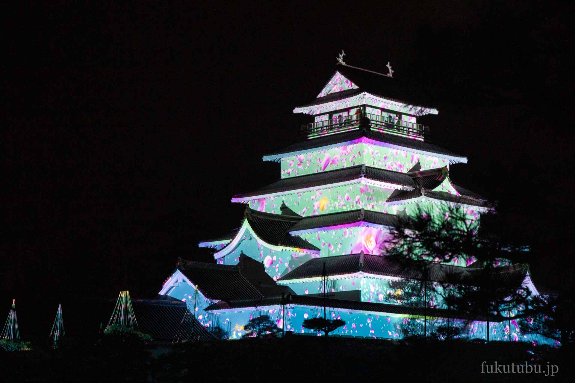 鶴ヶ城のご案内一般財団法人 会津若松観光ビューロ