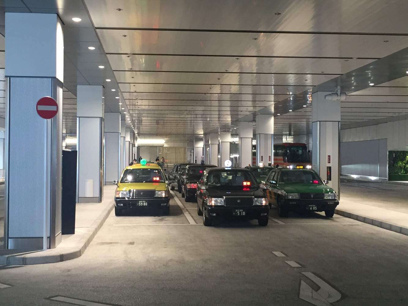 特集 バスタ新宿 高速バス乗り場までの最短ルートのりばの場所はここ！ぷらんジャ