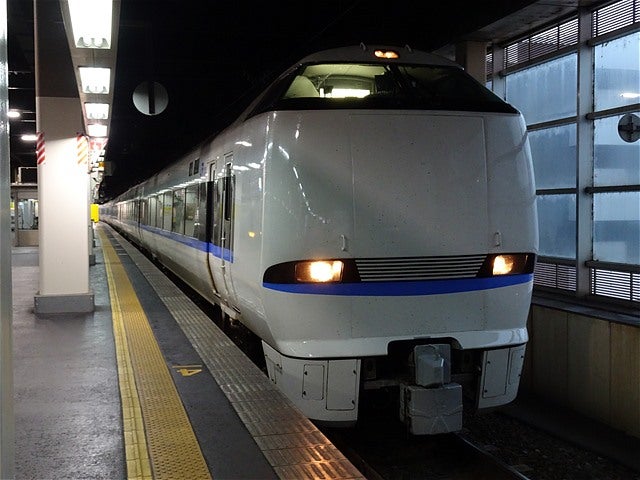 JR西日本 JR京都線の特急サンダーバード 大阪府223854689 の写真素材 - アフロ