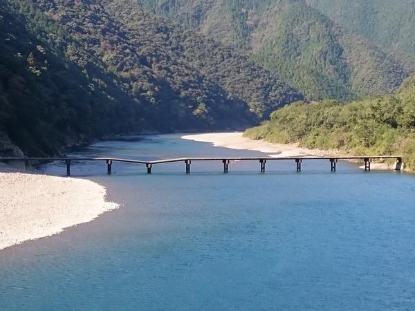 岩間沈下橋来た人がいちばんおいしいしまんと西土佐