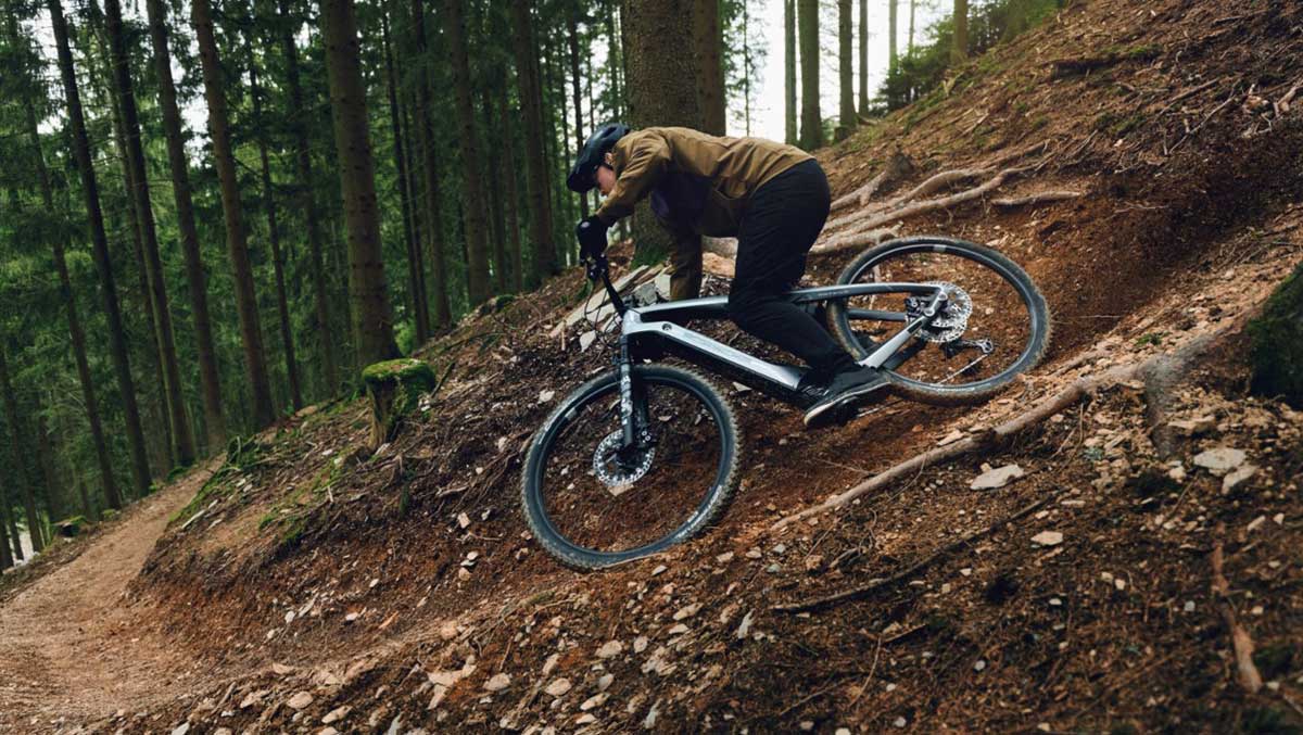 ポルシェが電気自転車を発表