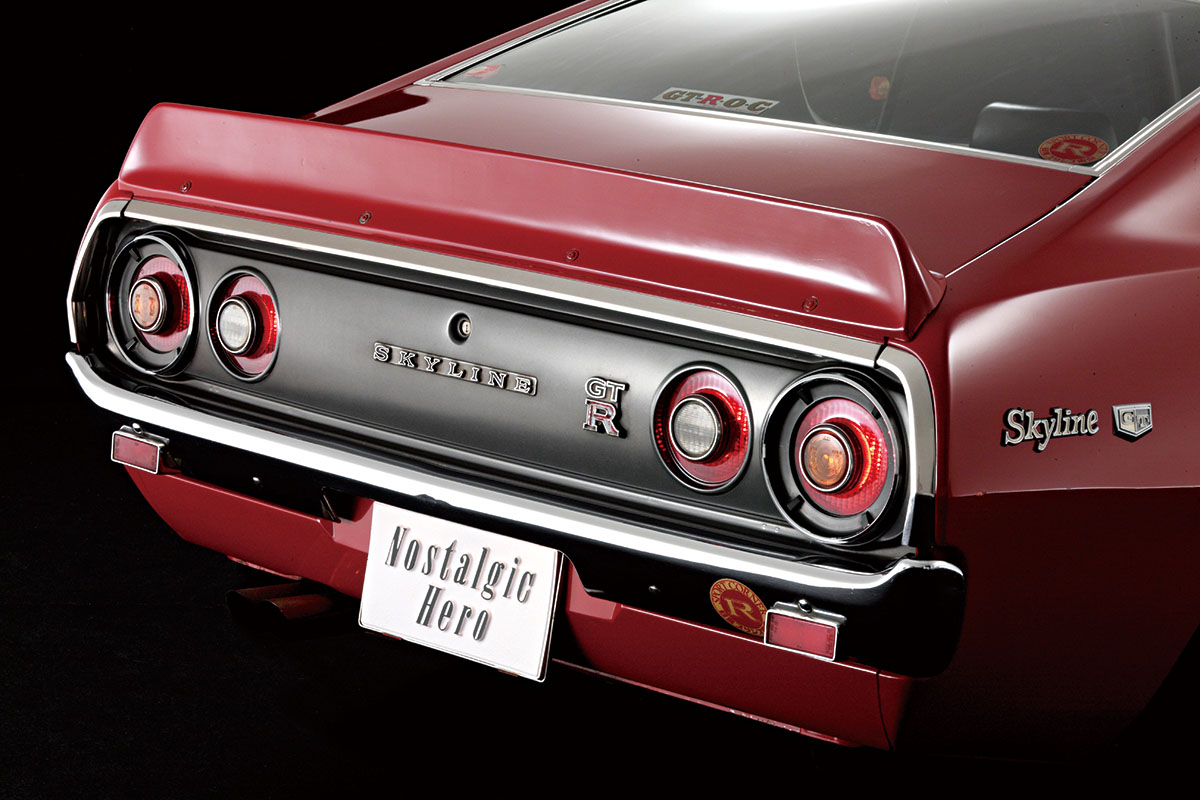 ケンメリ4Dr完成しました✨✨ 依頼主からボディーカラーはPayPayのロゴマークの赤でと注文いただき、近い色を調色して吹きました🎵名付けてPayPay RED🟥nissanskylineグラチャン街道レーサースカイラインケンメリヨンメリgc110plasticmodelcarkit