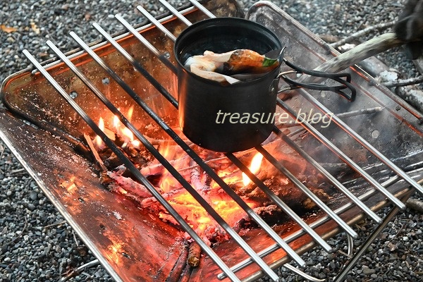 ZEN Camps 焚き火専用遮熱シート 熱反射シート 焚き火シート 焚き火台シート アルミ シルバー 48X36cm キャンプ アウトドア :ZEN Camps ヤフー店 - 通販 - Yahoo!ショッピング